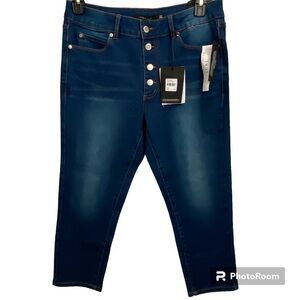 NWT TAHARI / Emily Mid Rise Button Fly Capri Dark Washed Jeans Size 12/31
